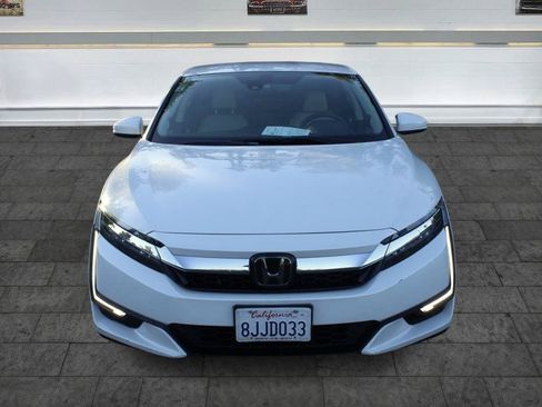 Used 2019 Honda Clarity Plug-In Hybrid image 2