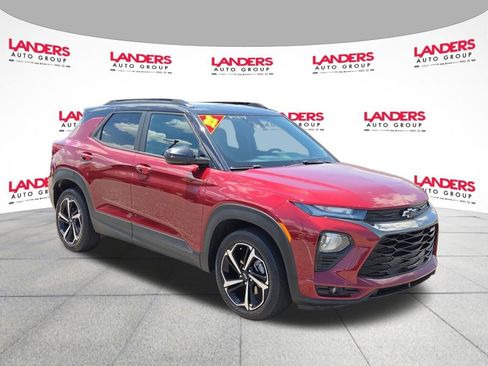 Used 2022 Chevrolet TrailBlazer RS FWD image 1