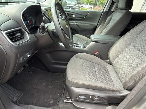 Used 2024 Chevrolet Equinox LT FWD image 16