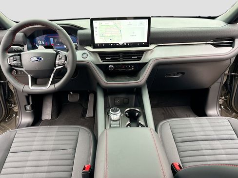 New 2026 Ford Explorer ST-Line w/ ST-Line Street Pack image 3