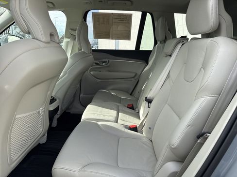 Used 2024 Volvo XC90 B5 Plus image 15