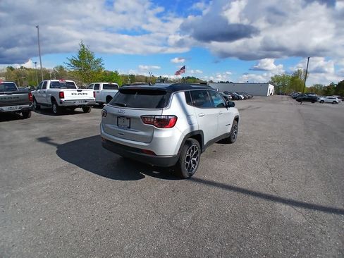 New 2026 Jeep Compass Limited AWD/4WD image 4