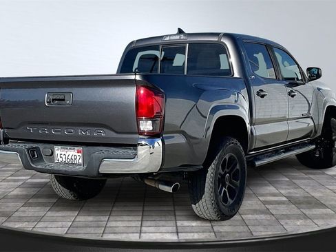 Used 2019 Toyota Tacoma SR5 image 14