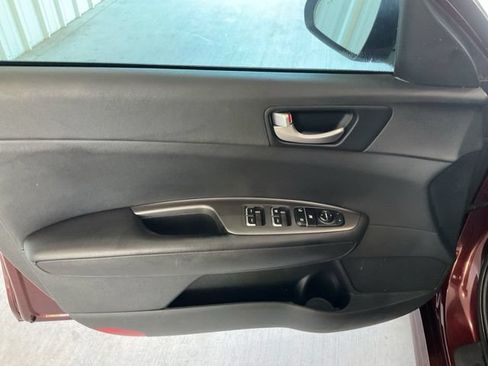 Used 2020 Kia Optima LX FWD image 5