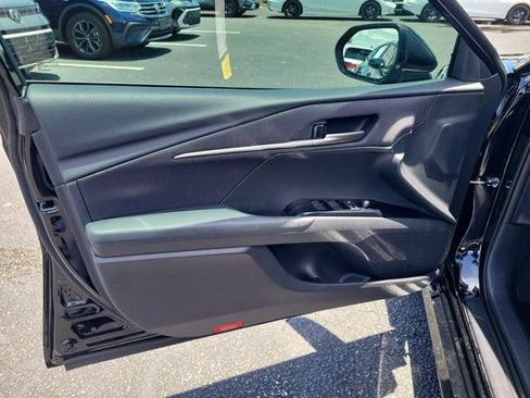 Used 2025 Toyota Camry LE FWD image 15