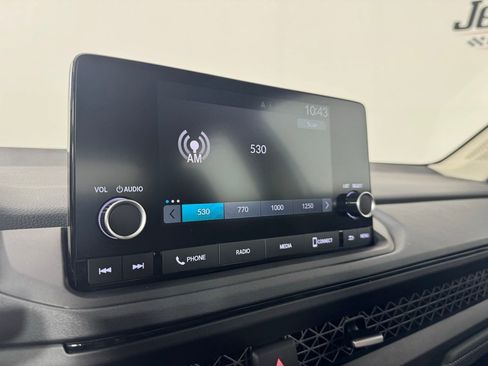 Used 2025 Honda Accord SE image 21