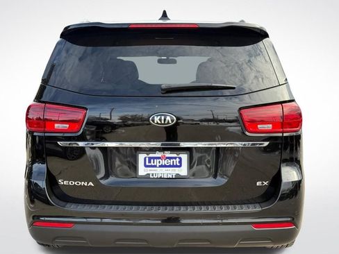 Used 2020 Kia Sedona EX image 5