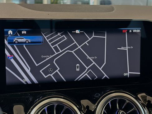 New 2025 Mercedes-Benz GLA 35 AMG 4MATIC image 19