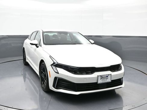 Certified 2025 Kia K5 LXS image 3