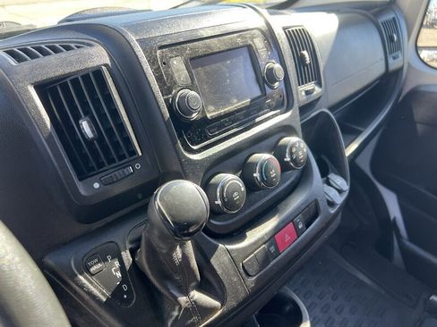 Used 2020 RAM ProMaster 2500 w/ Interior Convenience Group image 15