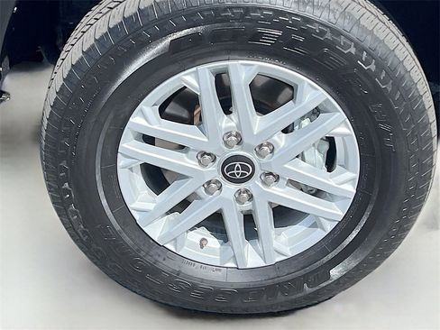 Used 2024 Toyota Tundra SR5 image 30