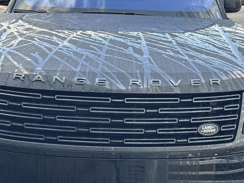 Certified 2023 Land Rover Range Rover SE AWD/4WD image 11