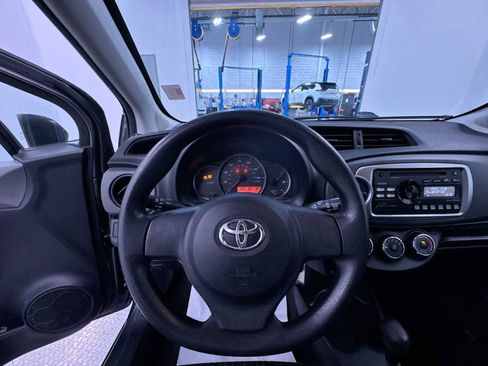 Used 2014 Toyota Yaris L FWD image 15
