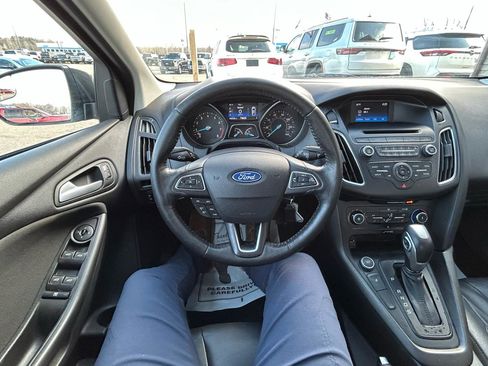 Used 2015 Ford Focus SE w/ Equipment Group 201A image 31