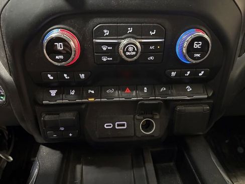 Used 2021 GMC Sierra 2500 Denali w/ Denali Ultimate Package AWD/4WD image 8