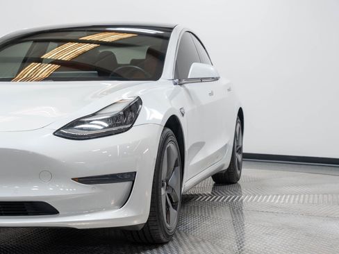 Used 2019 Tesla Model 3 Long Range image 6