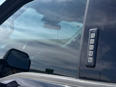 Used 2024 Ford F250 Lariat w/ Lariat Ultimate Package AWD/4WD image 13