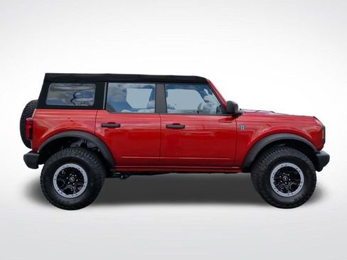 Certified 2023 Ford Bronco 4-Door w/ Sasquatch Package AWD/4WD image 9