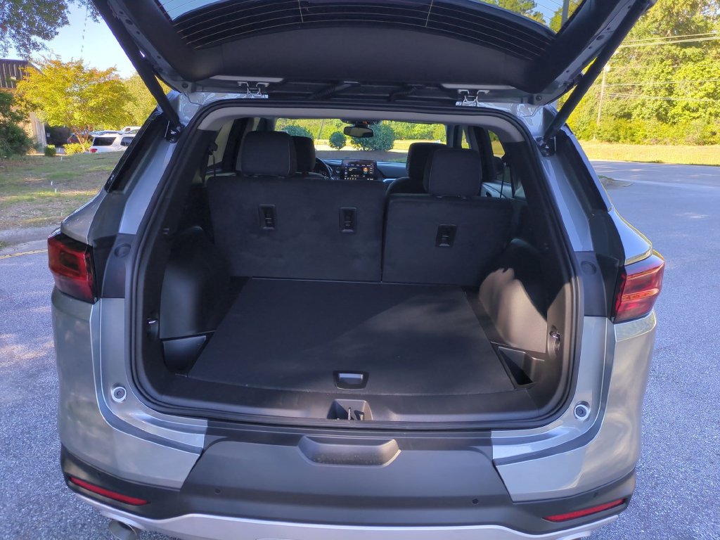 New 2026 Chevrolet Blazer LT w/ Convenience Package FWD image 31
