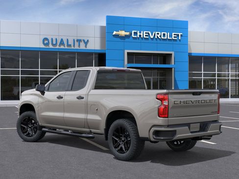 New 2026 Chevrolet Silverado 1500 Custom image 3