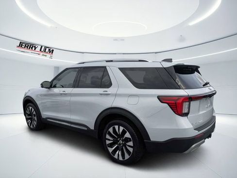 Used 2025 Ford Explorer Platinum w/ LUX Leather Package AWD/4WD image 5