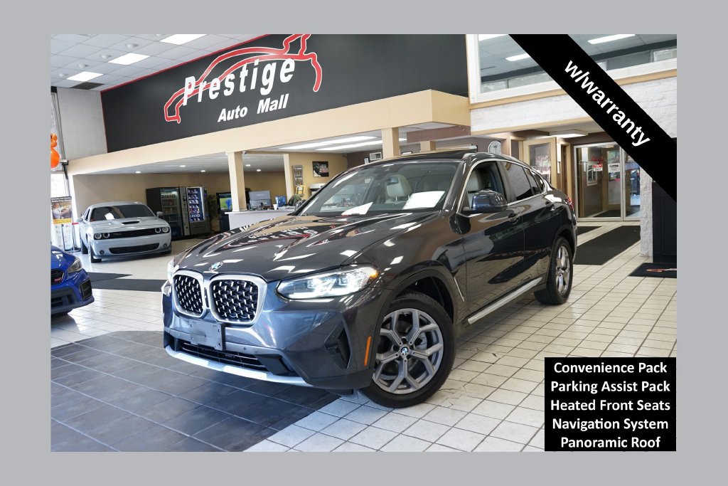 Used 2022 BMW X4 xDrive30i w/ Parking Assistance Package AWD/4WD image 1