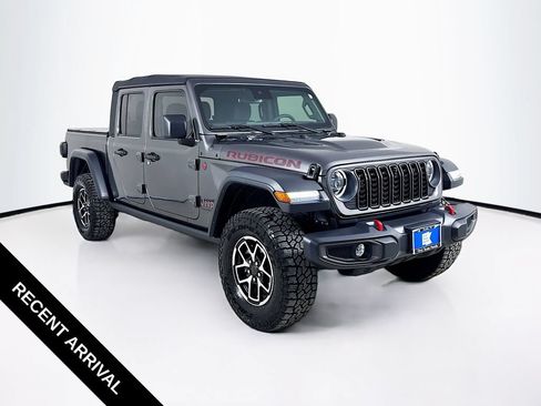 Used 2025 Jeep Gladiator Rubicon w/ Safety Group AWD/4WD image 1