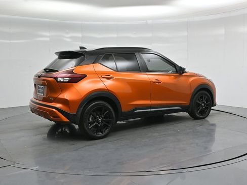 Used 2023 Nissan Kicks SR FWD image 25