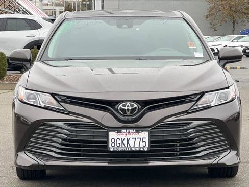 Certified 2018 Toyota Camry LE image 10