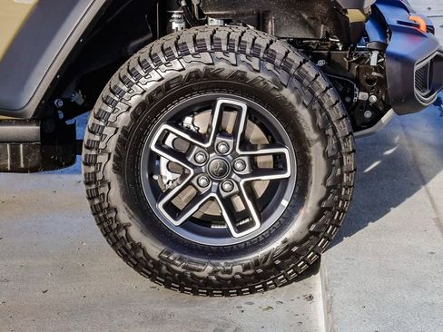 New 2026 Jeep Gladiator Mojave AWD/4WD image 11