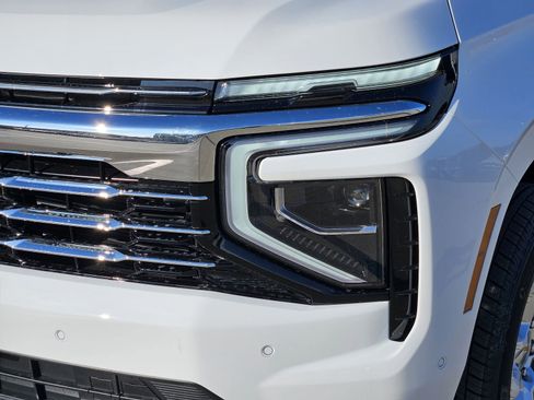 New 2026 Chevrolet Suburban LT w/ Comfort Package image 10