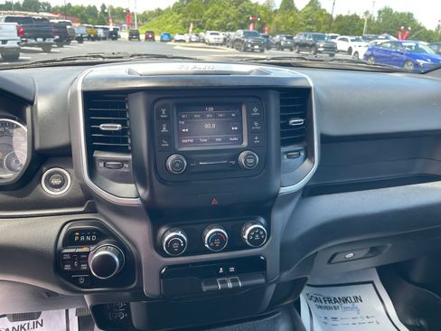 Used 2022 RAM 1500 Big Horn AWD/4WD image 21