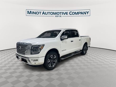 Used 2023 Nissan Titan Platinum Reserve w/ Moonroof Package AWD/4WD image 4