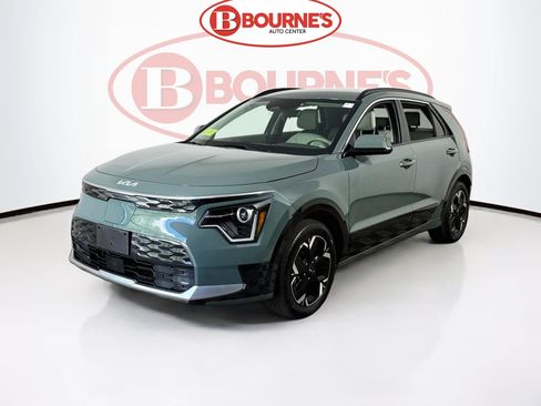 Used 2023 Kia Niro Wind w/ Wind Preserve Package FWD image 6