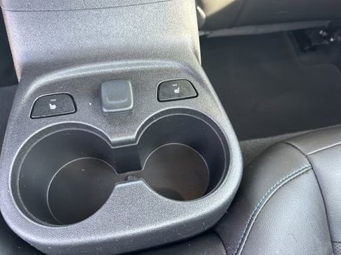 Used 2017 Chevrolet Volt Premier w/ Driver Confidence II Package image 37