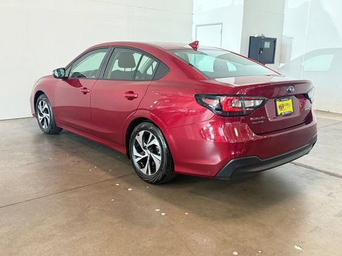 Used 2025 Subaru Legacy Premium AWD/4WD image 8