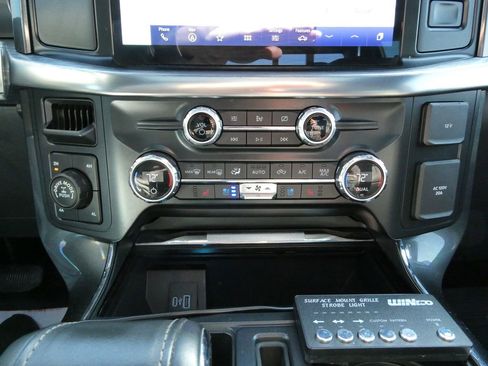 Used 2021 Ford F150 Lariat AWD/4WD image 31