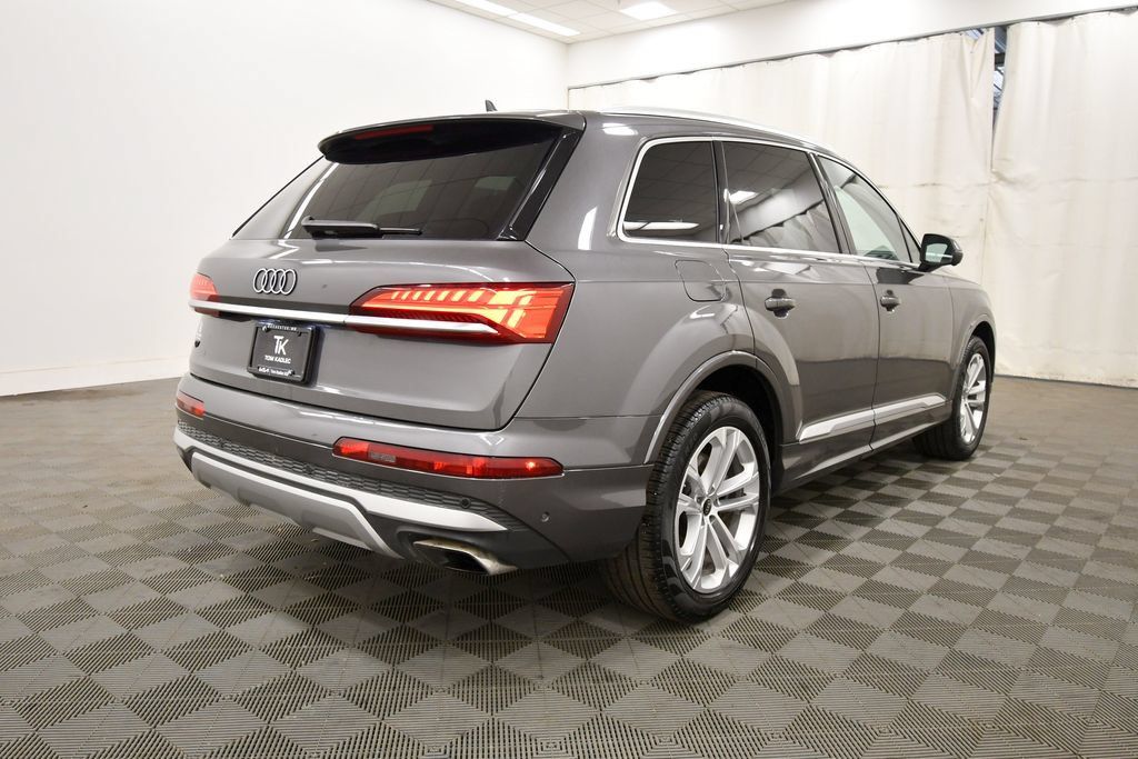 Used 2025 Audi Q7 3.0T Premium Plus AWD/4WD image 8