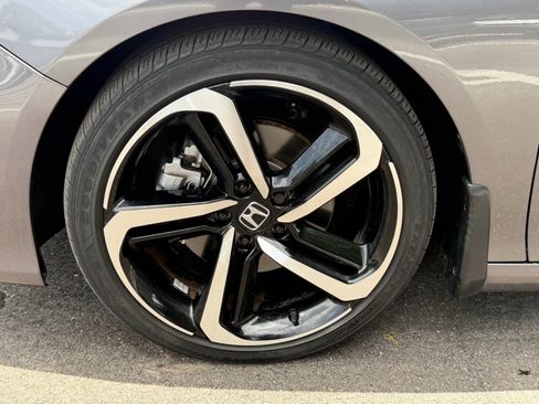Used 2020 Honda Accord Sport image 17