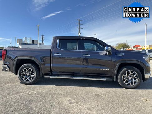 Certified 2023 GMC Sierra 1500 SLT w/ SLT Premium Package image 2