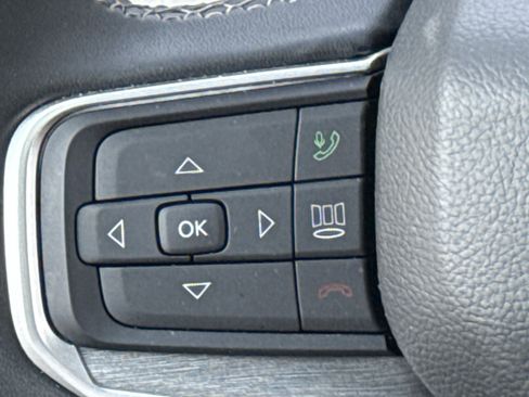 Used 2025 Jeep Wagoneer Series III w/ Premium Group I AWD/4WD image 29
