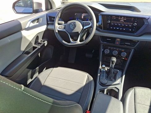 Certified 2023 Volkswagen Taos SE w/ Panoramic Sunroof Package AWD/4WD image 14