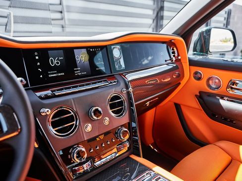 Used 2026 Rolls-Royce Cullinan Black Badge AWD/4WD image 80