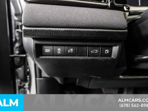 Used 2025 Toyota Camry LE image 30