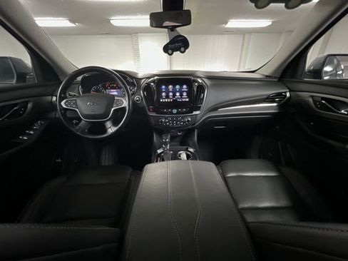 Certified 2021 Chevrolet Traverse RS FWD image 20
