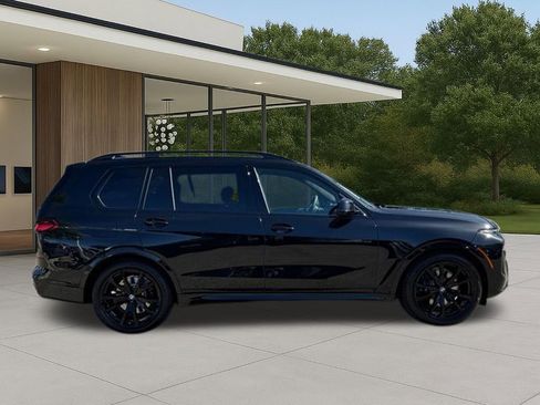 New 2026 BMW X7 xDrive40i w/ M Sport Package image 7