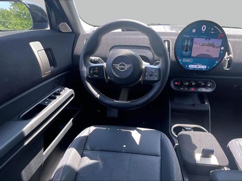 Certified 2025 MINI Cooper Countryman S AWD/4WD image 5