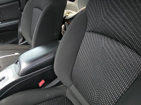 Used 2019 Dodge Journey SE image 8