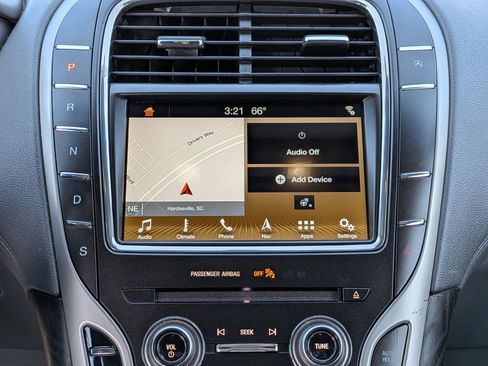 Used 2019 Lincoln Nautilus Reserve w/ Driver Assistance Package image 20