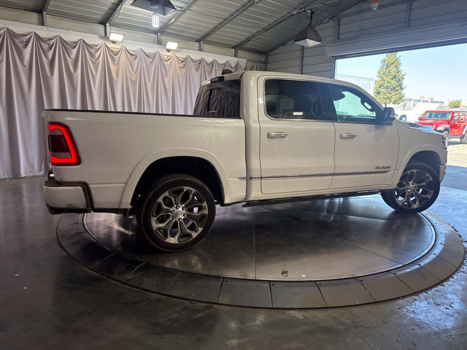 Used 2021 RAM 1500 Limited AWD/4WD image 3